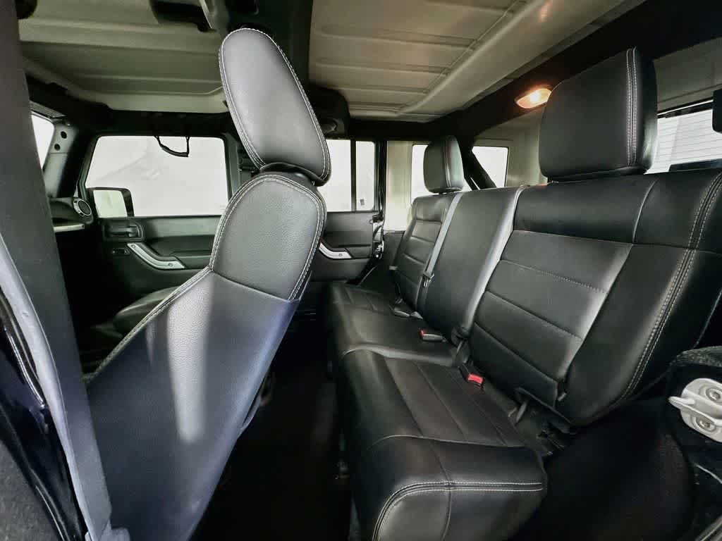 2012 Jeep Wrangler Unlimited Sahara