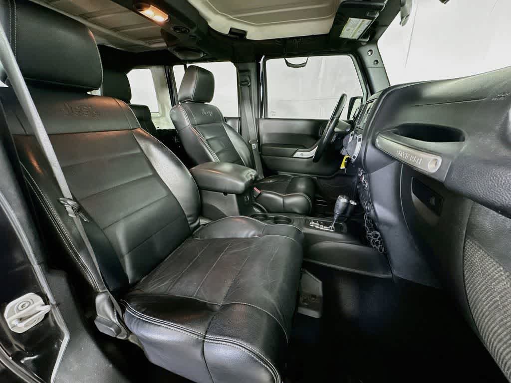 2012 Jeep Wrangler Unlimited Sahara