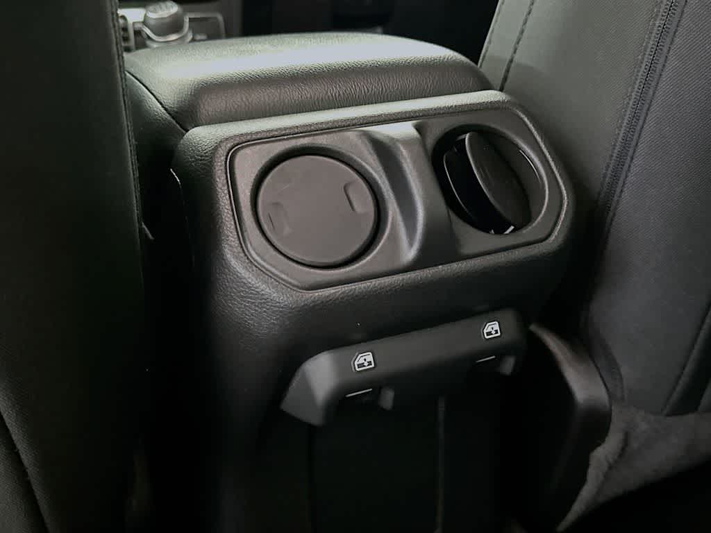 2022 Jeep Wrangler Unlimited Willys