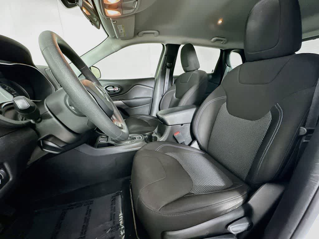 2020 Jeep Cherokee Latitude