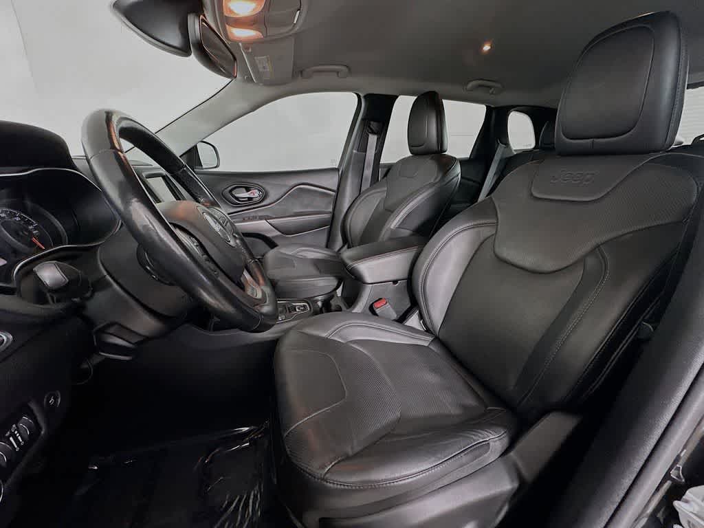 2021 Jeep Cherokee Latitude Lux