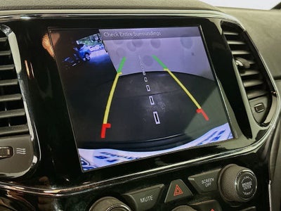 2019 Jeep Grand Cherokee Upland