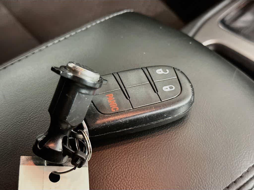 2019 Jeep Grand Cherokee Laredo E
