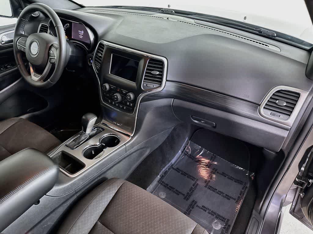 2019 Jeep Grand Cherokee Laredo E