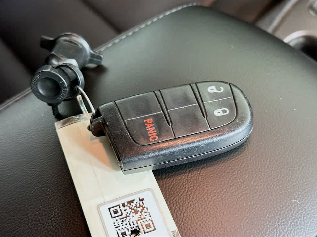 2020 Jeep Grand Cherokee Laredo E