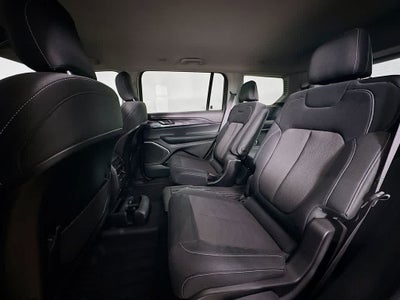 2022 Jeep Grand Cherokee L Laredo