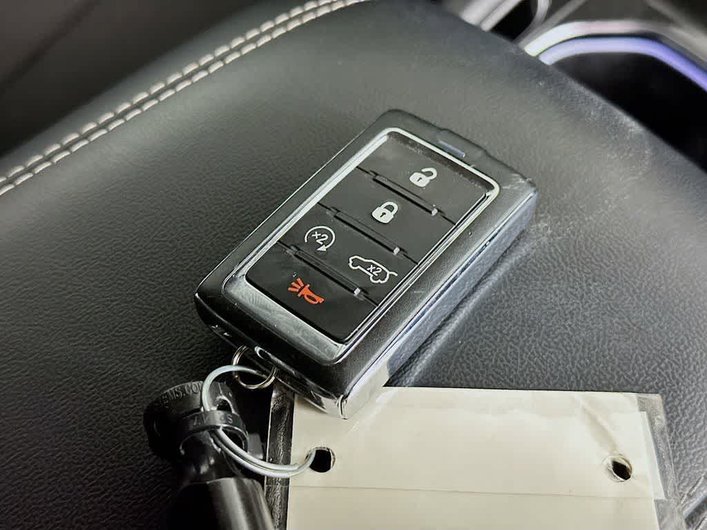 2022 Jeep Grand Cherokee L Laredo