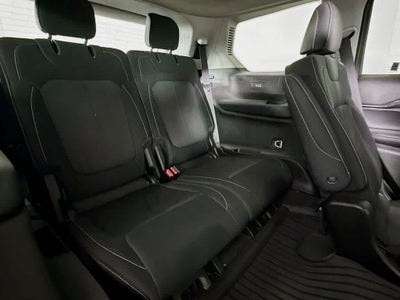 2022 Jeep Grand Cherokee L Laredo