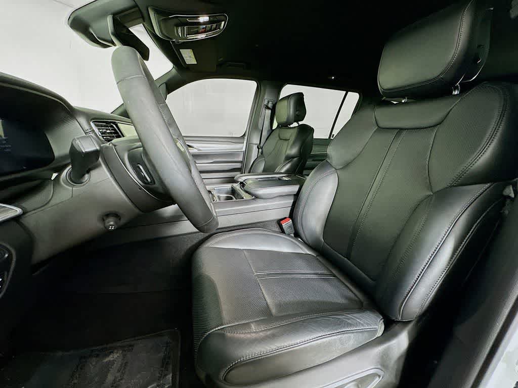 2023 Jeep Wagoneer Series III