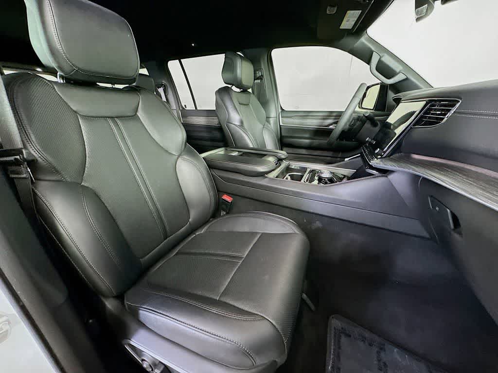 2023 Jeep Wagoneer Series III