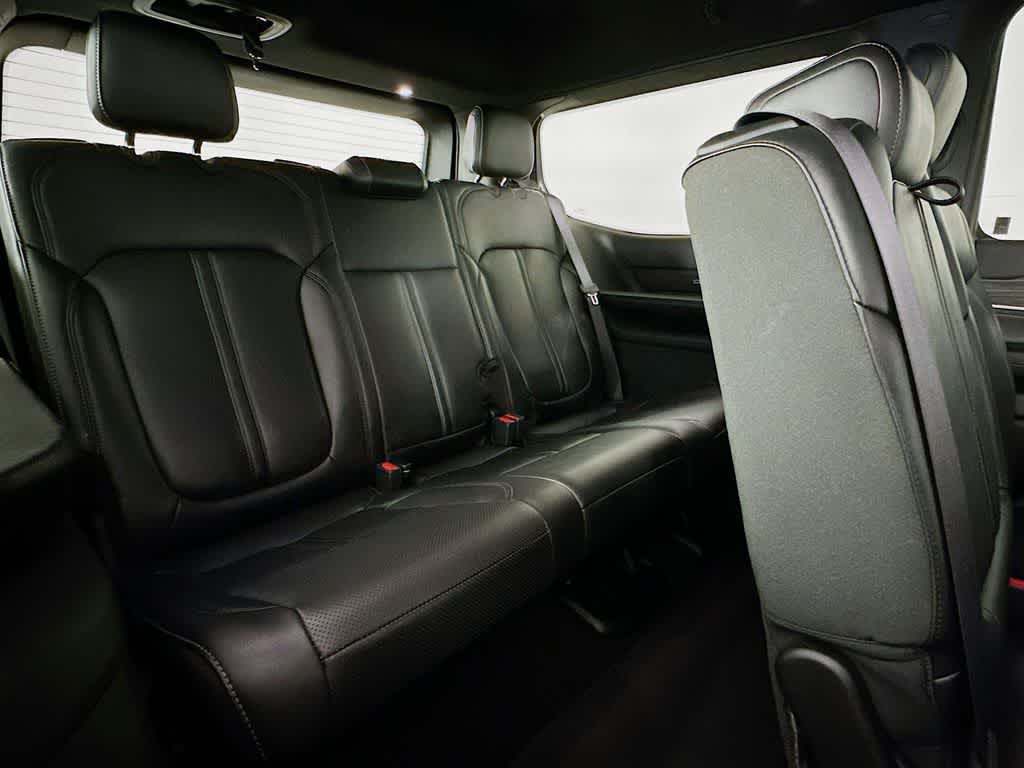 2023 Jeep Wagoneer Series III