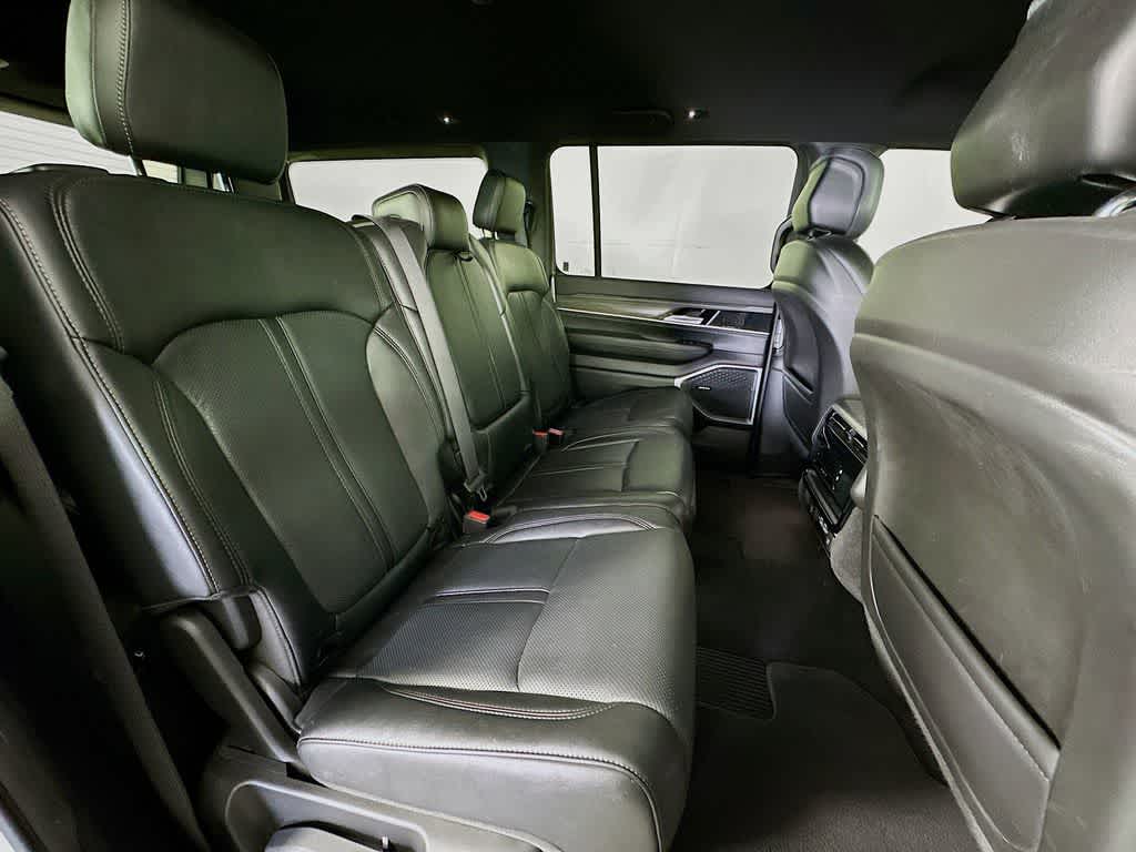 2023 Jeep Wagoneer Series III