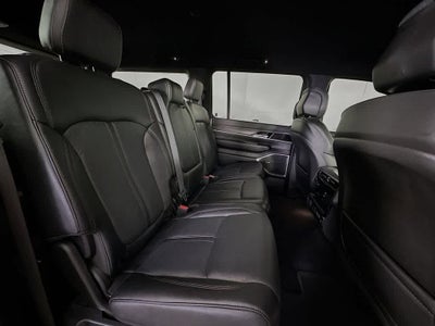 2023 Jeep Wagoneer Series III