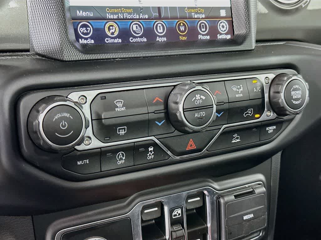 2022 Jeep Gladiator Overland