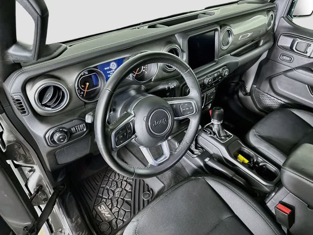 2022 Jeep Gladiator Overland