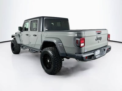 2022 Jeep Gladiator Overland