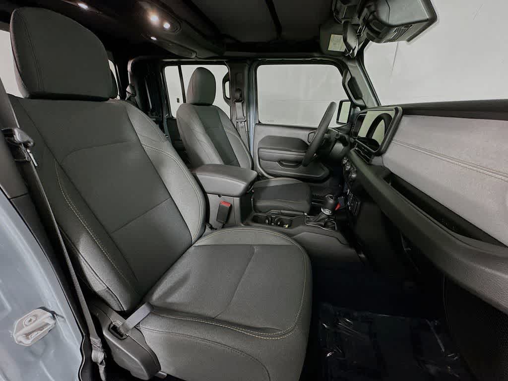 2025 Jeep Gladiator Sport S