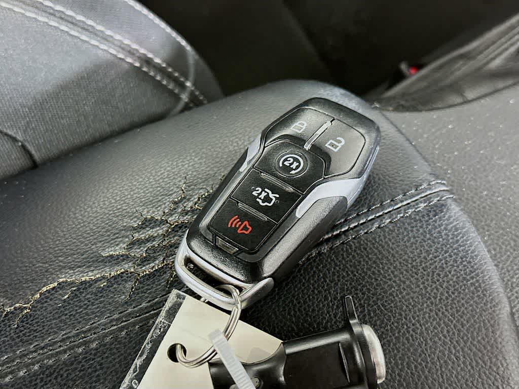 2016 Ford Mustang V6