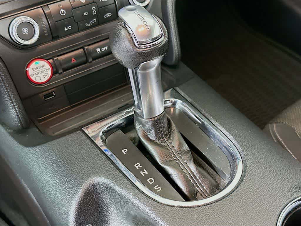 2017 Ford Mustang V6