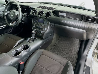 2017 Ford Mustang V6