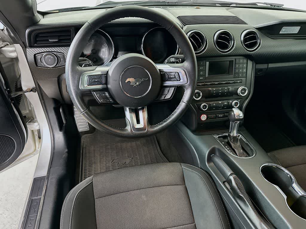 2017 Ford Mustang V6