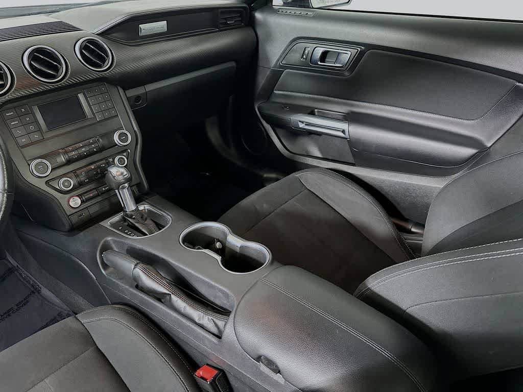 2022 Ford Mustang EcoBoost