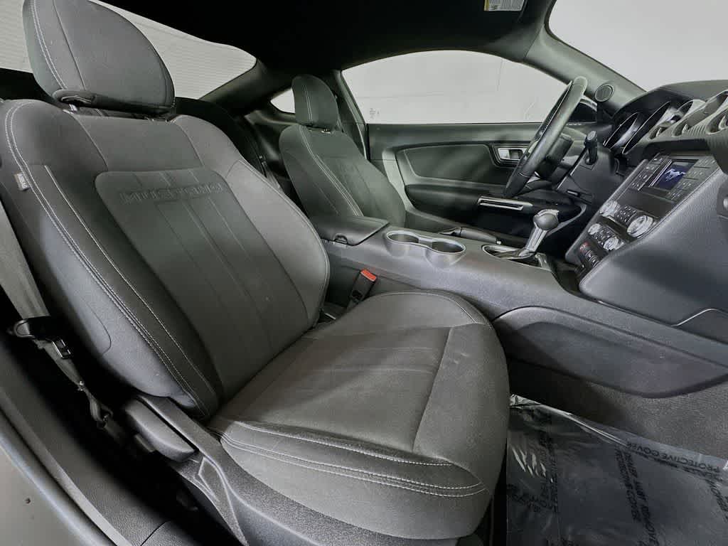 2022 Ford Mustang EcoBoost