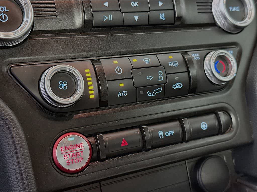 2022 Ford Mustang EcoBoost