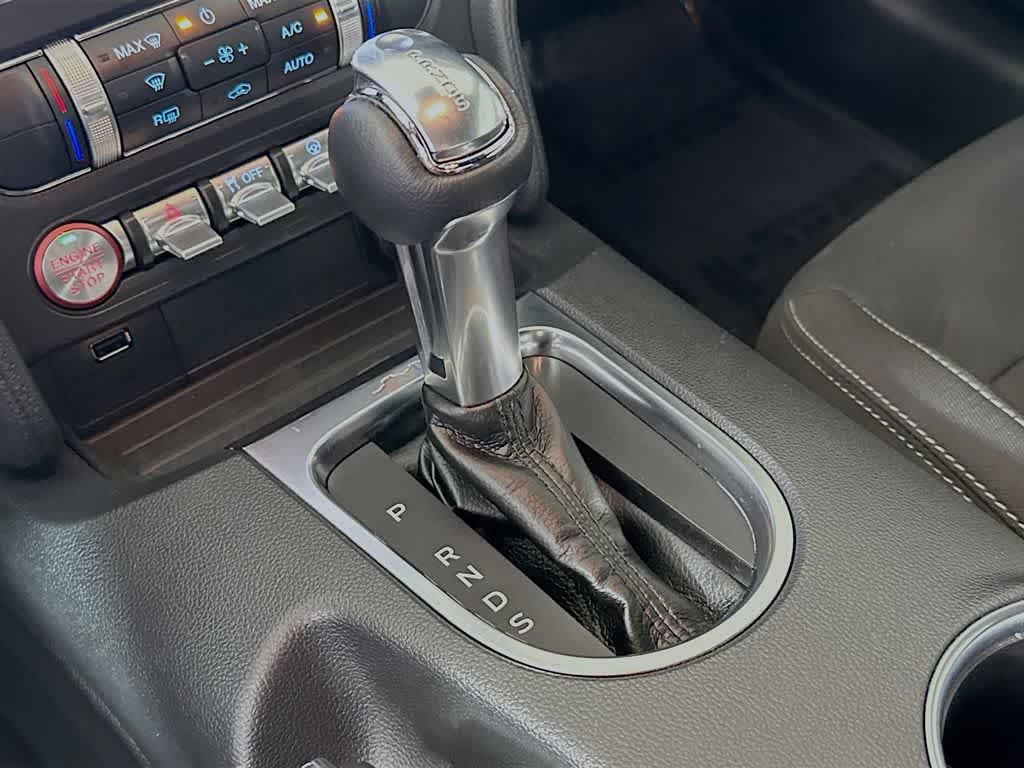 2022 Ford Mustang EcoBoost