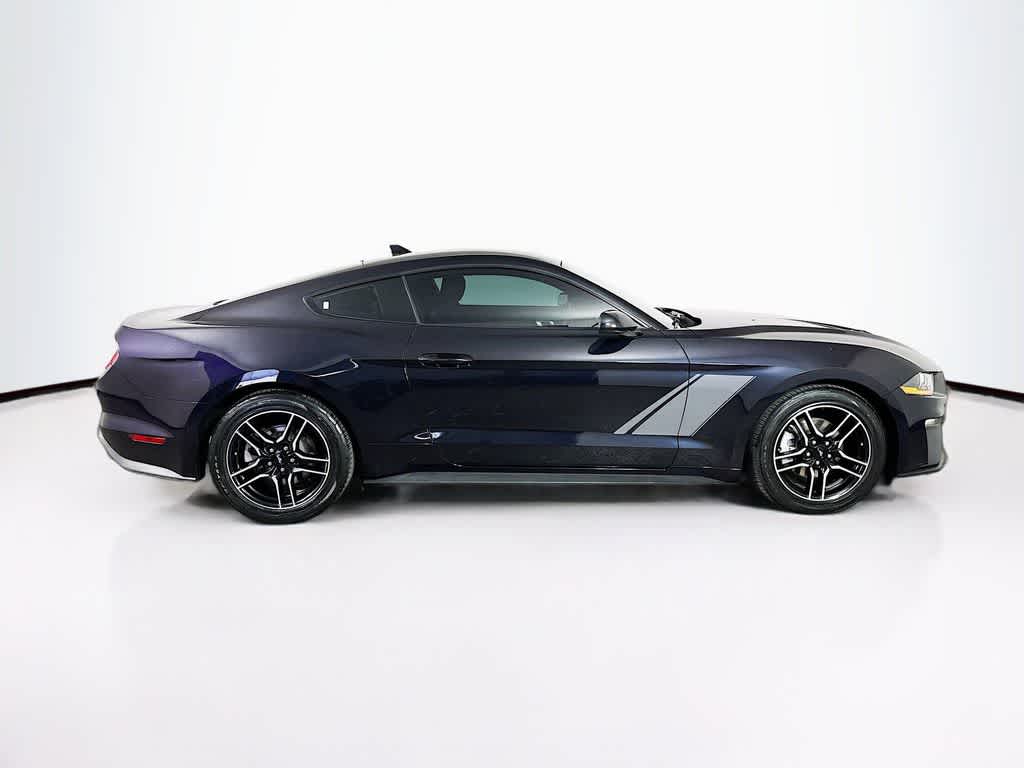2022 Ford Mustang EcoBoost