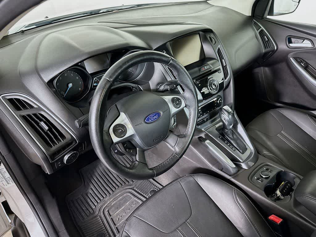 Used 2013 Ford Focus Titanium with VIN 1FADP3J20DL221137 for sale in Tampa, FL