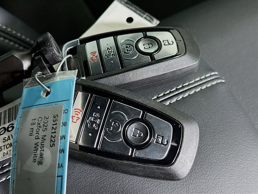 2025 Ford Mustang EcoBoost Premium