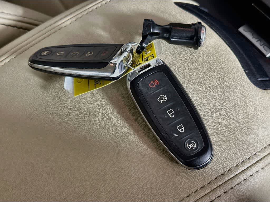 2015 Ford Taurus SEL