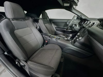 2017 Ford Mustang V6
