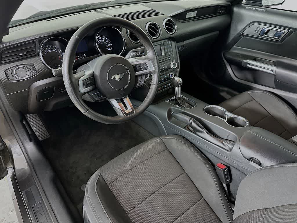 2017 Ford Mustang V6