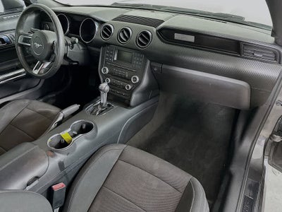 2017 Ford Mustang V6