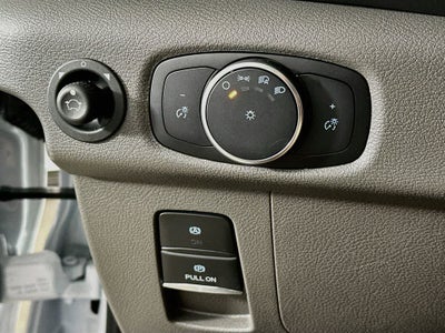 2026 Ford Transit Passenger Wagon XL