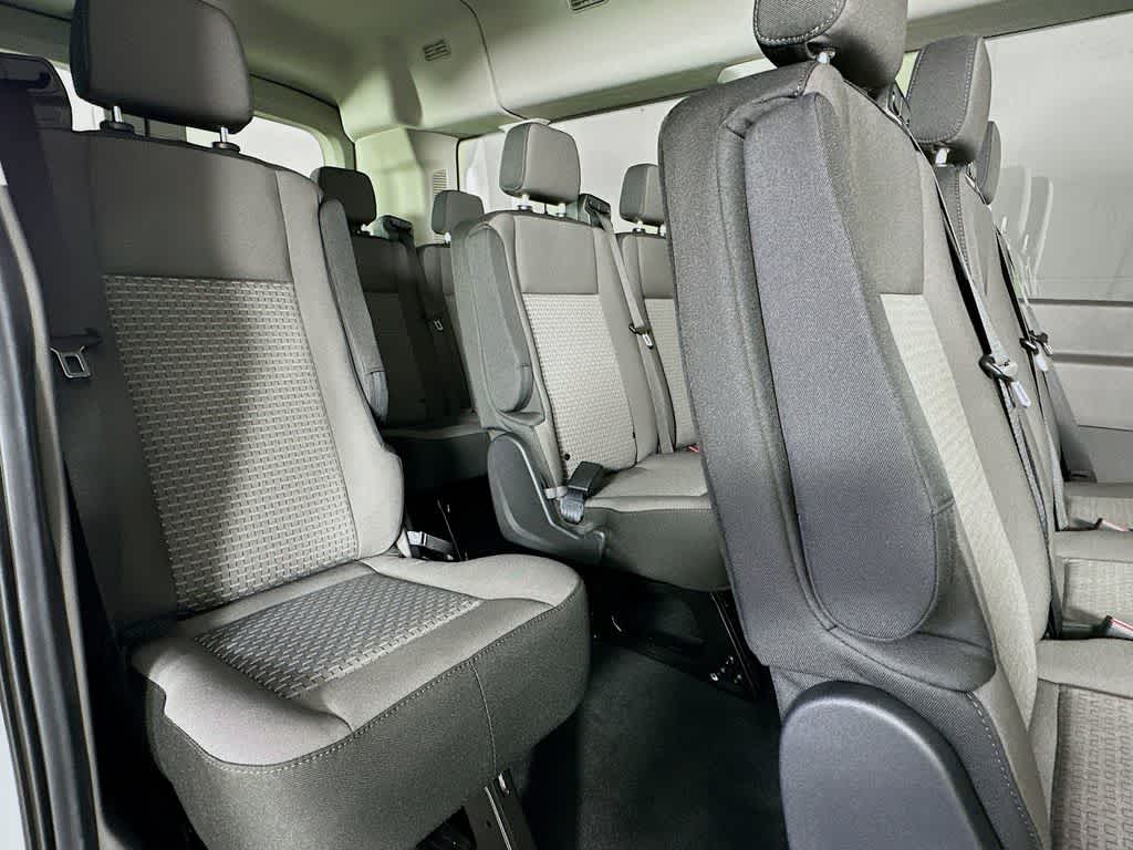 2026 Ford Transit Passenger Wagon XLT