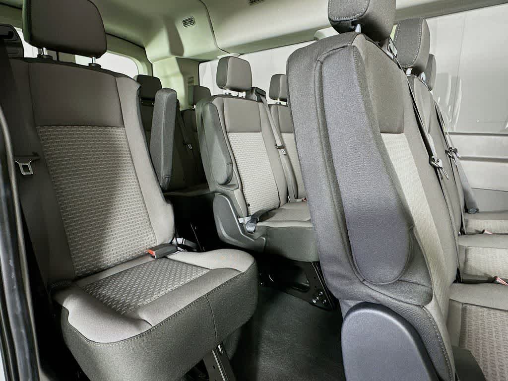 2026 Ford Transit Passenger Wagon XLT