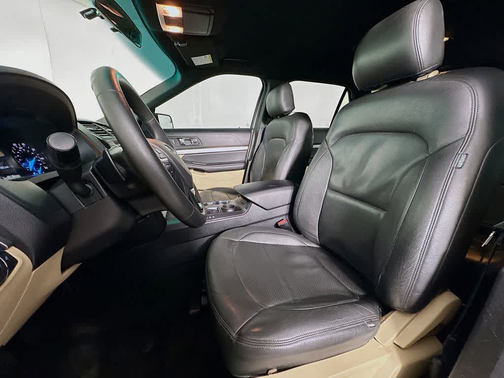 2017 Ford Explorer Base