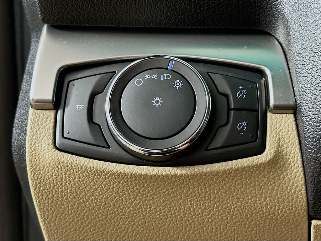 2017 Ford Explorer Base