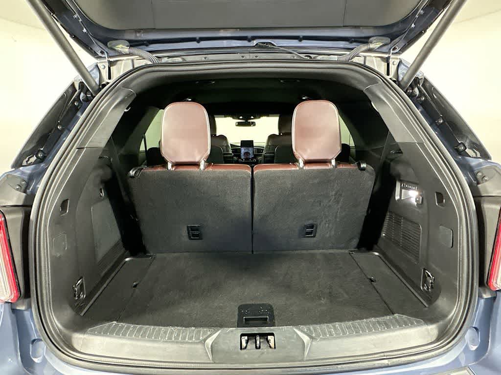 2021 Ford Explorer Platinum