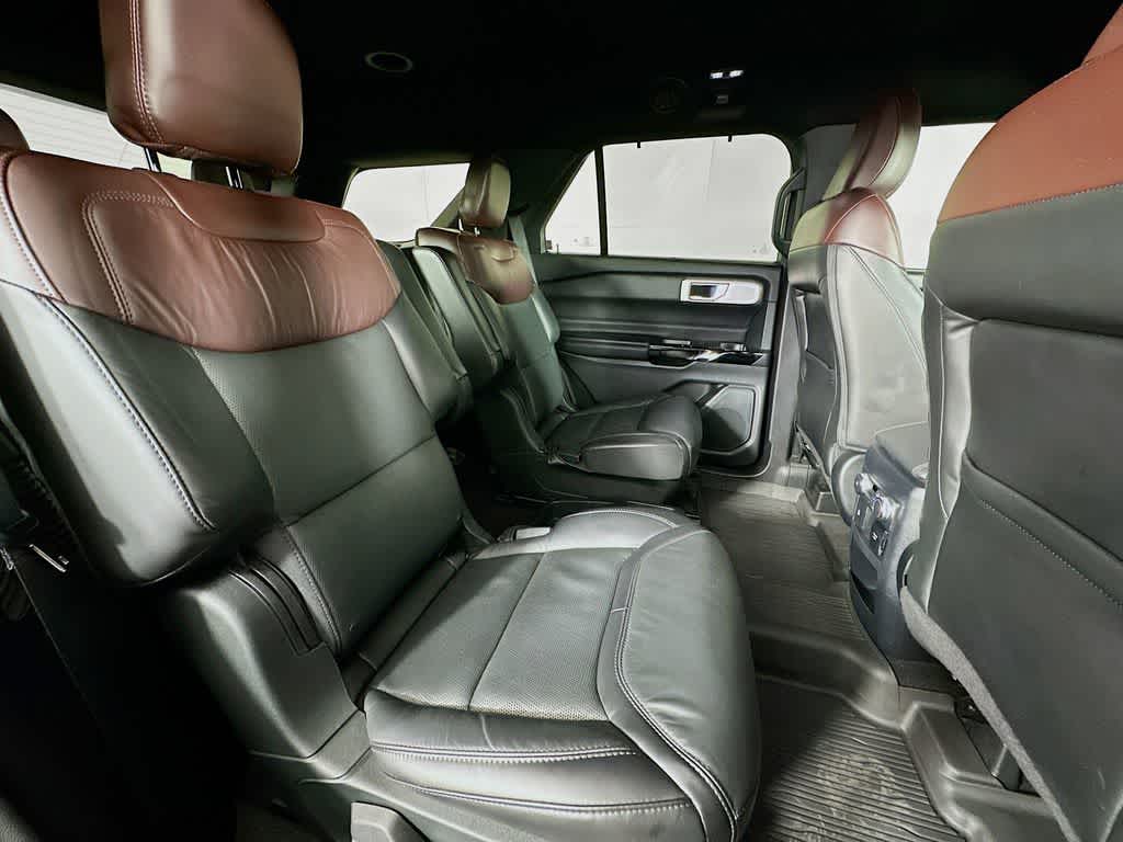 2021 Ford Explorer Platinum