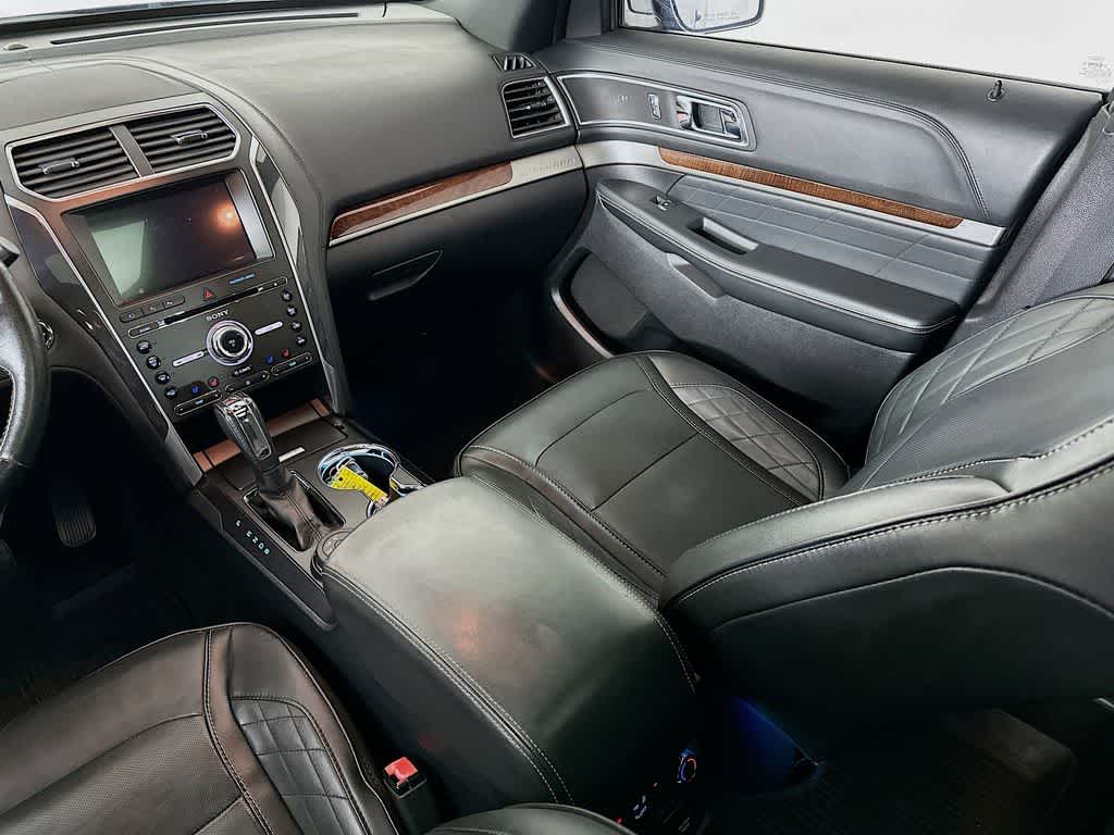 2017 Ford Explorer Platinum