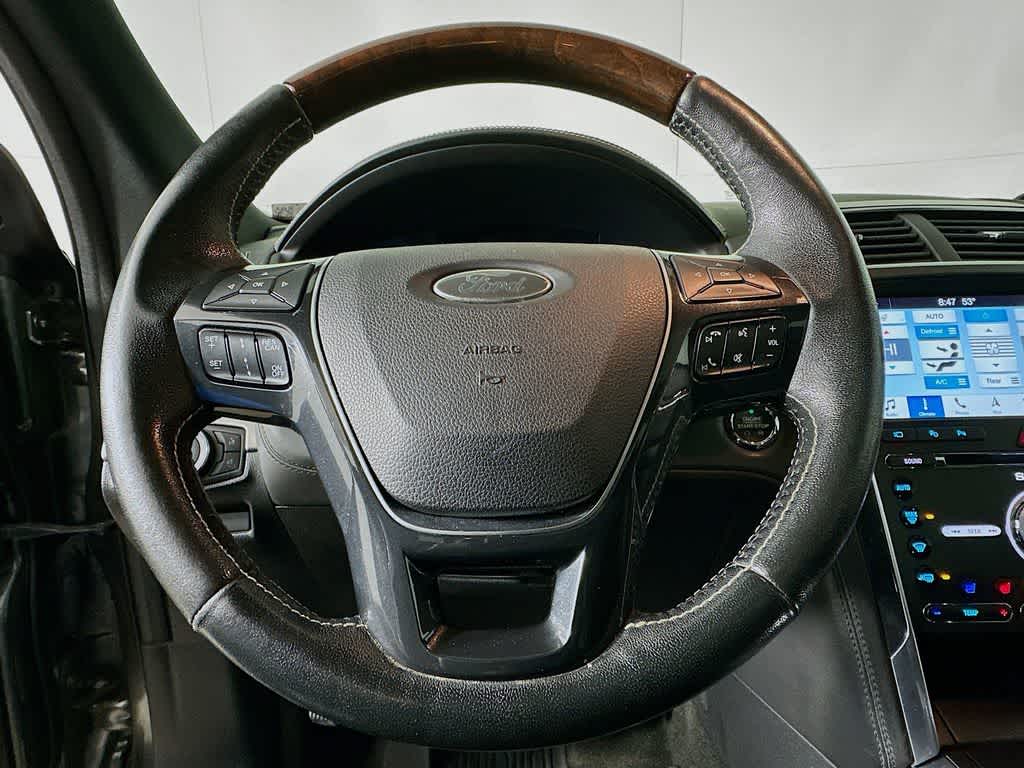 2017 Ford Explorer Platinum