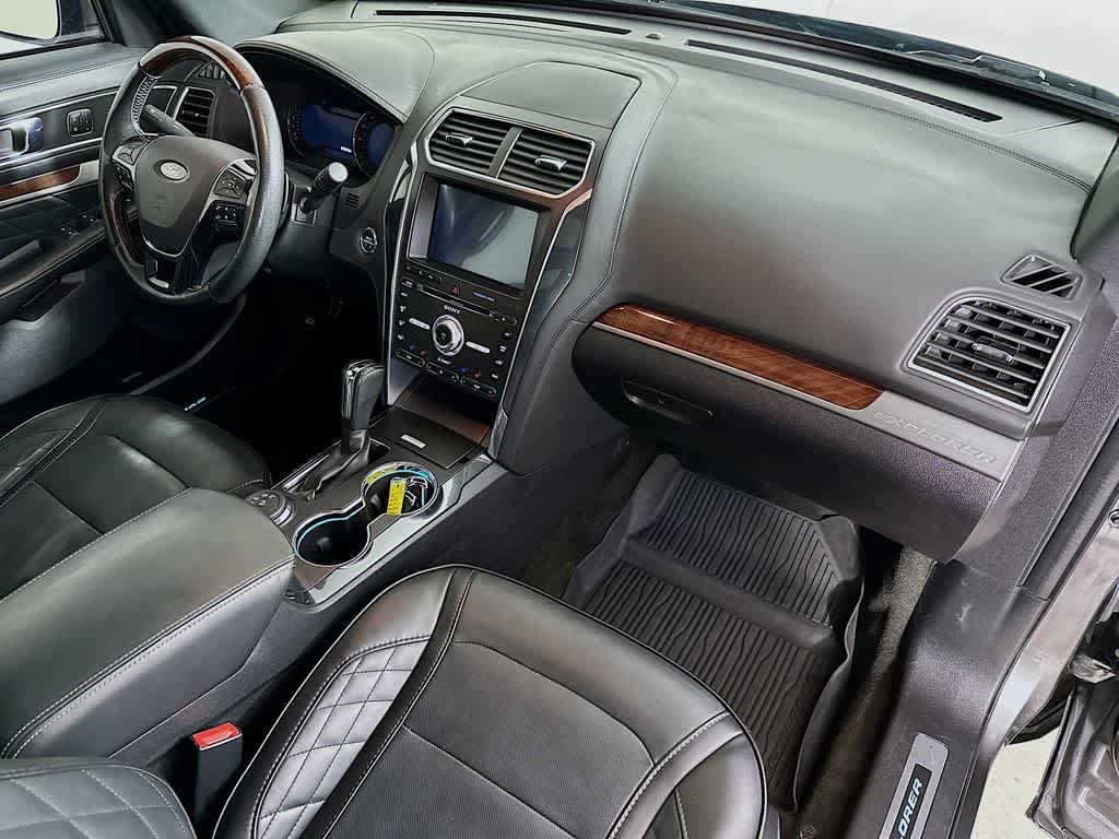 2017 Ford Explorer Platinum