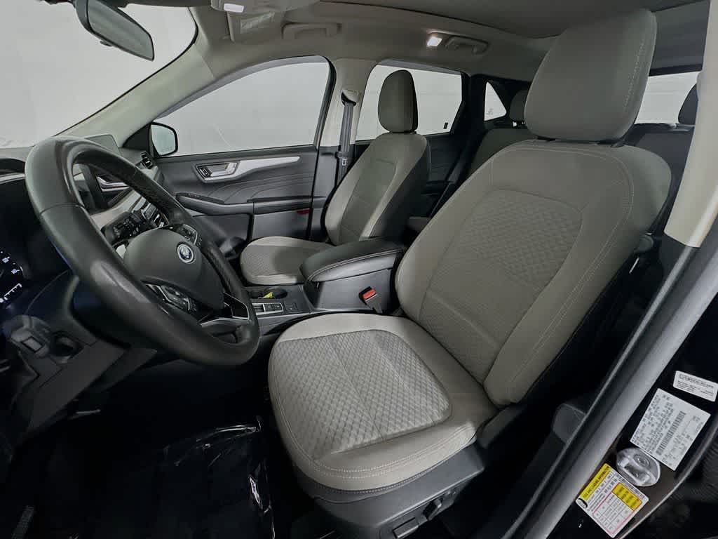 2021 Ford Escape SE Hybrid