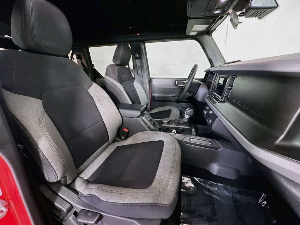 2023 Ford Bronco Base