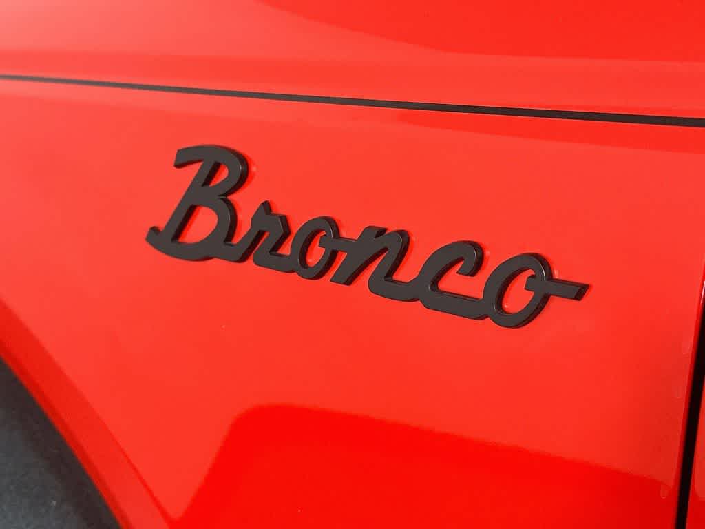 2023 Ford Bronco Base