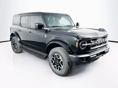 2026 Ford Bronco Outer Banks